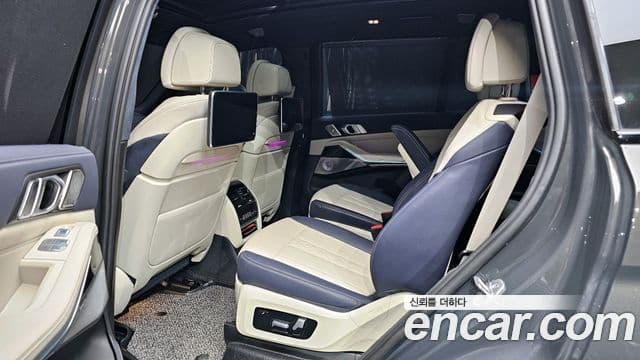 BMW X7 2022 — Şəkil 13/20