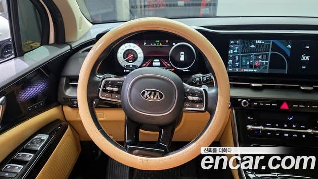 Kia Carnival 2020 — ფოტო 5/20