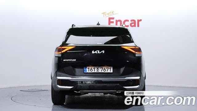 Kia Sportage 2022 — ფოტო 3/20