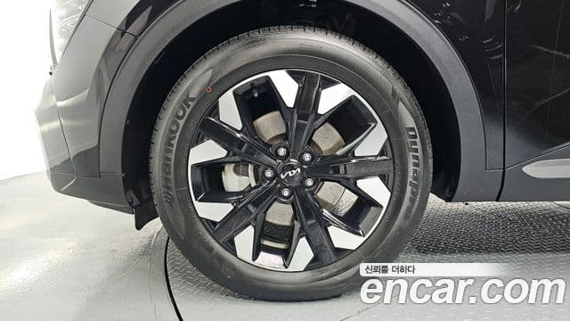 Kia Sportage 2022 — ფოტო 4/20
