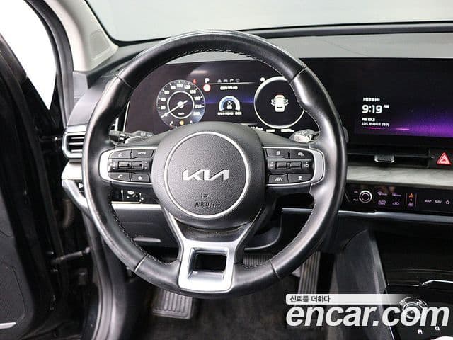 Kia Sportage 2022 — ფოტო 15/20