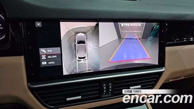 Porsche Cayenne 2021 — ფოტო 16/20