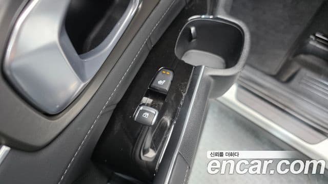 Kia Sorento 2021 — ფოტო 19/20