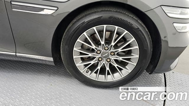 Genesis Electrified G80 2021 — ფოტო 5/20