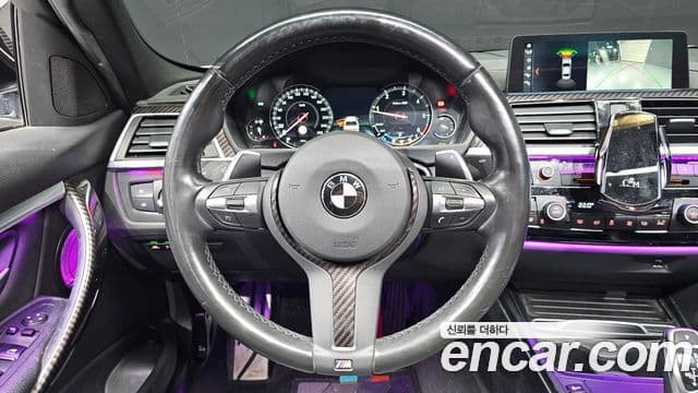 BMW 3 Series 2018 — ფოტო 13/20