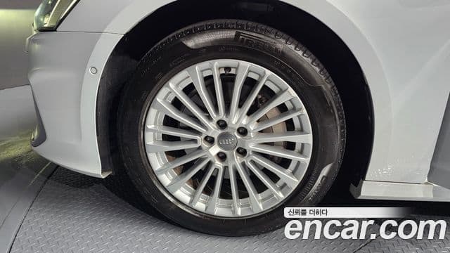 Audi A6 2021 — Photo 7/20