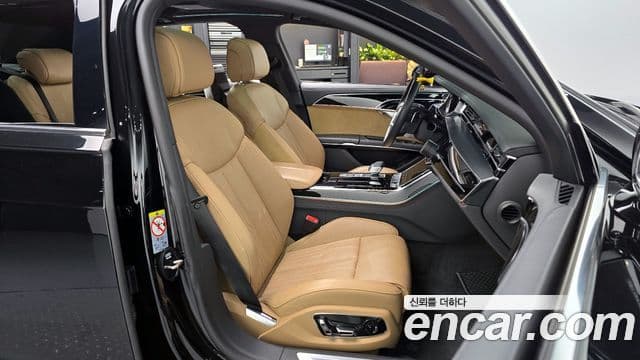 Audi A8 2021 — ფოტო 10/20