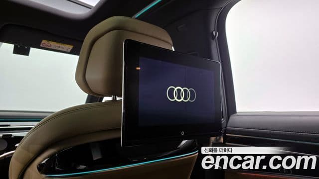 Audi A8 2021 — ფოტო 19/20