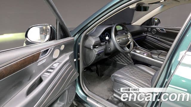 Genesis GV80 2020 — ფოტო 8/20
