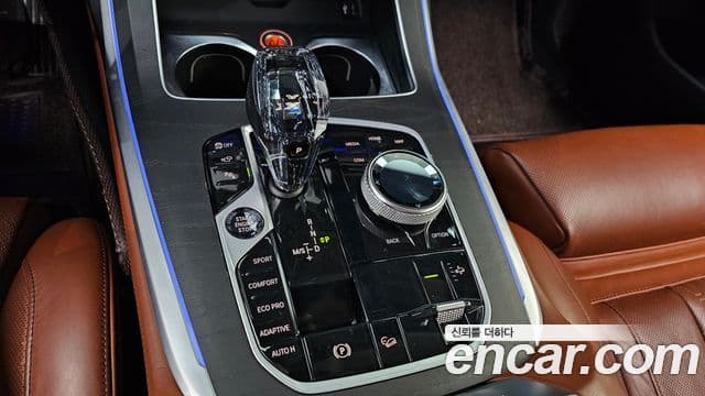 BMW X7 2020 — Photo 16/20