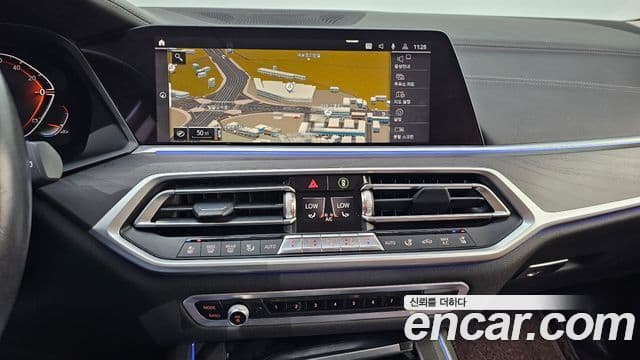 BMW X7 2020 — Photo 11/20
