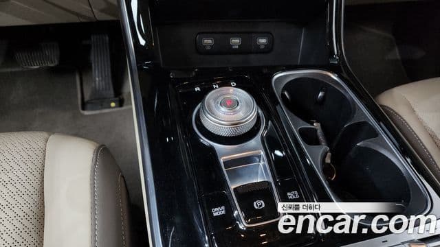 Kia Carnival 2020 — Фото 9/20