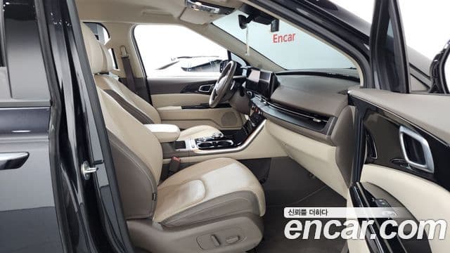 Kia Carnival 2020 — Фото 11/20