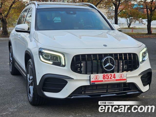 Mercedes-Benz GLB-Class 2020 — Photo 9/20