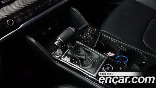 Kia Sportage 2022 — ფოტო 9/20