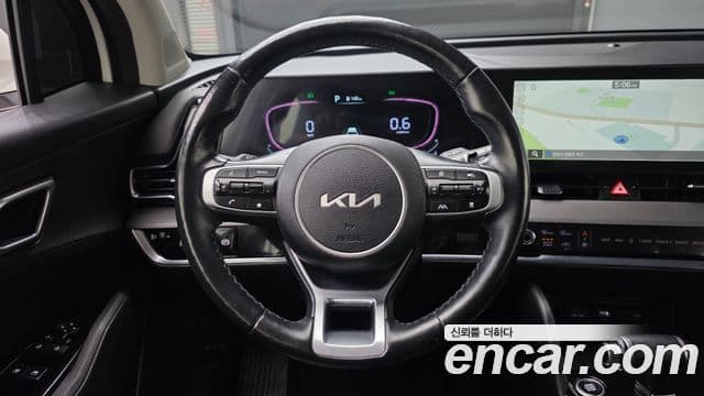 Kia Sportage 2022 — ფოტო 13/20