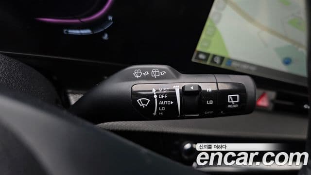 Kia Sportage 2022 — ფოტო 17/20