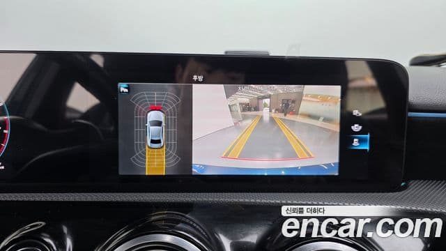 Mercedes-Benz A-Class 2022 — Şəkil 17/20