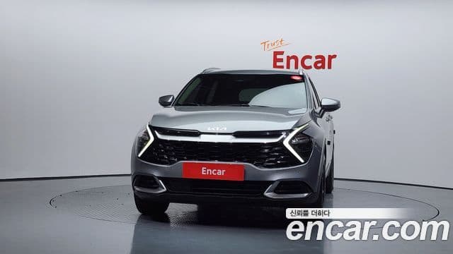 Kia Sportage 2022 — ფოტო 4/20