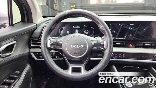 Kia Sportage 2022 — ფოტო 19/20