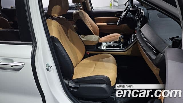 Kia Carnival 2022 — Фото 10/20