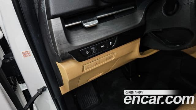 Kia Carnival 2022 — Фото 16/20