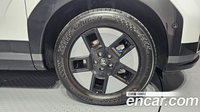 Hyundai Santa Fe 2023 — Şəkil 5/20