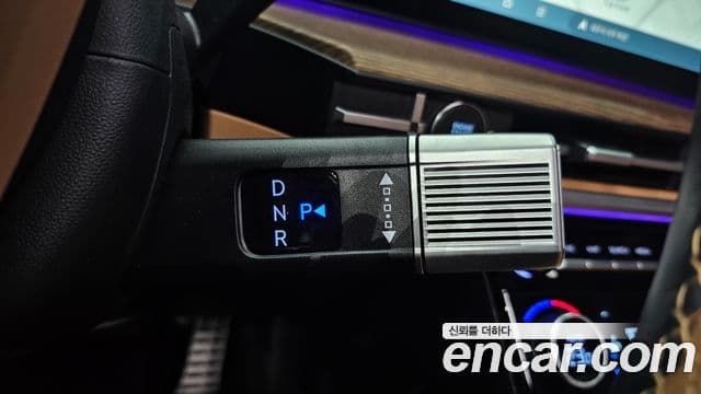 Hyundai Santa Fe 2023 — Şəkil 9/20