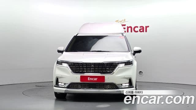 Kia Carnival 2021 — ფოტო 3/20