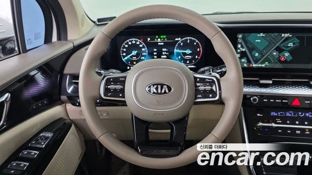 Kia Carnival 2021 — Photo 2/20