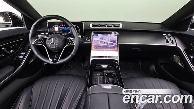 Mercedes-Benz S-Class 2025 — Photo 16/20