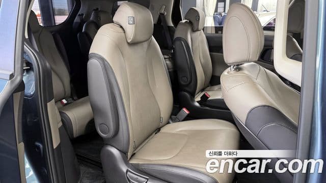 Kia Carnival 2024 — ფოტო 12/20