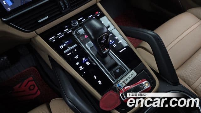 Porsche Cayenne 2020 — Şəkil 19/20
