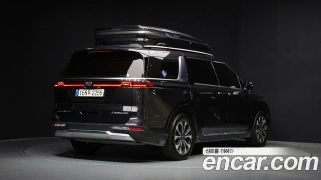 Kia Carnival 2020 — Фото 2/20
