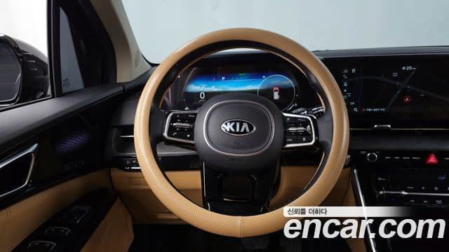 Kia Carnival 2020 — Фото 13/20
