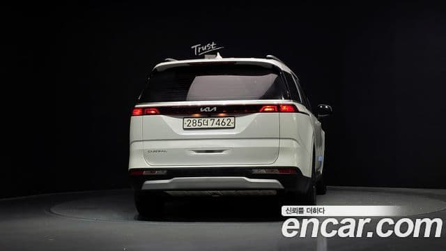 Kia Carnival 2022 — ფოტო 4/20