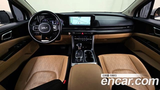 Kia Carnival 2022 — ფოტო 7/20