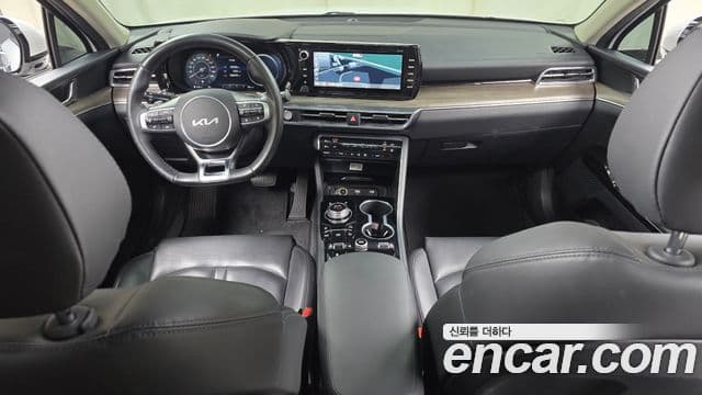 Kia K5 2023 — Şəkil 7/20