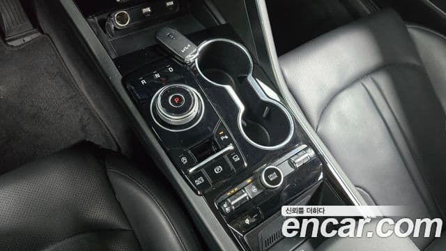 Kia K5 2023 — Şəkil 9/20