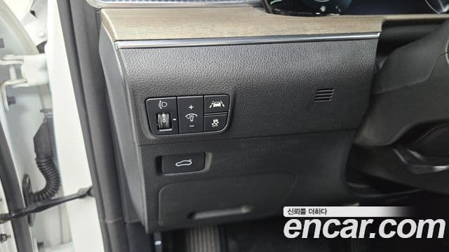 Kia K5 2023 — Şəkil 16/20