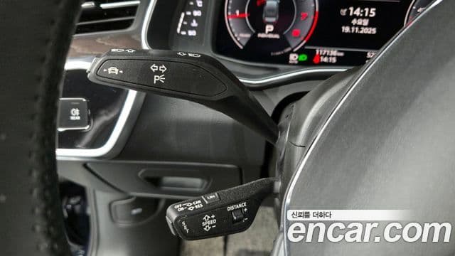 Audi A6 2020 — ფოტო 18/20
