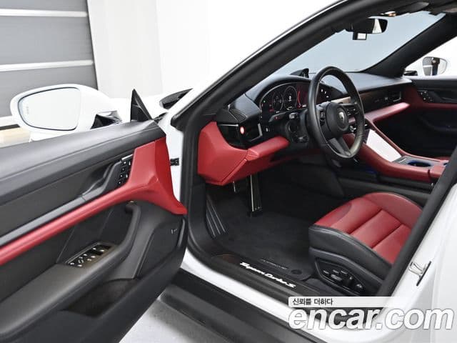 Porsche Taycan 2025 — Şəkil 10/20