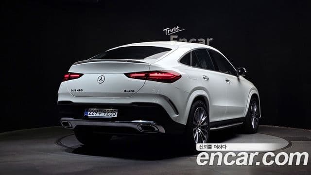 Mercedes-Benz GLE-Class 2025 — ფოტო 2/20