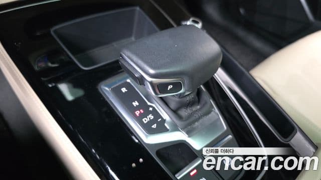 Audi Q5 2021 — Photo 9/20
