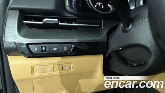 Kia Carnival 2022 — Şəkil 15/20
