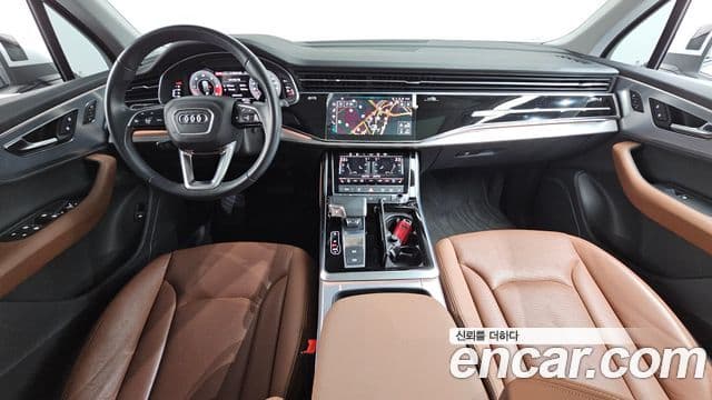 Audi Q7 2021 — ფოტო 7/20