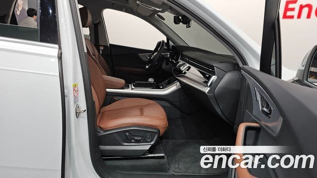 Audi Q7 2021 — ფოტო 11/20