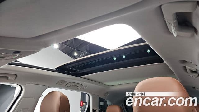 Audi Q7 2021 — ფოტო 19/20