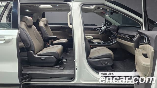 Kia Carnival 2024 — ფოტო 9/20