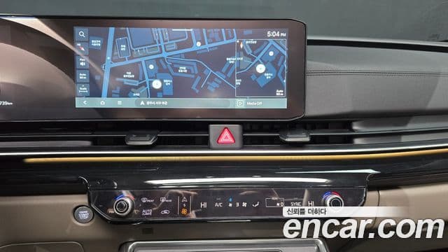 Kia Carnival 2024 — ფოტო 14/20